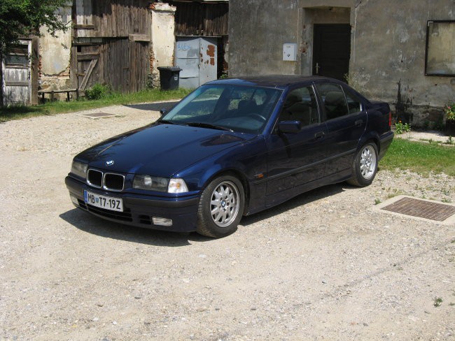 Bmw 318i - foto povečava