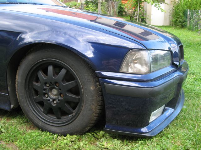 BMW e36 m-optik  ( M43B18 ) montreal blue  - foto