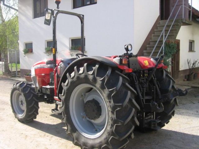 Stroji in traktorji - foto