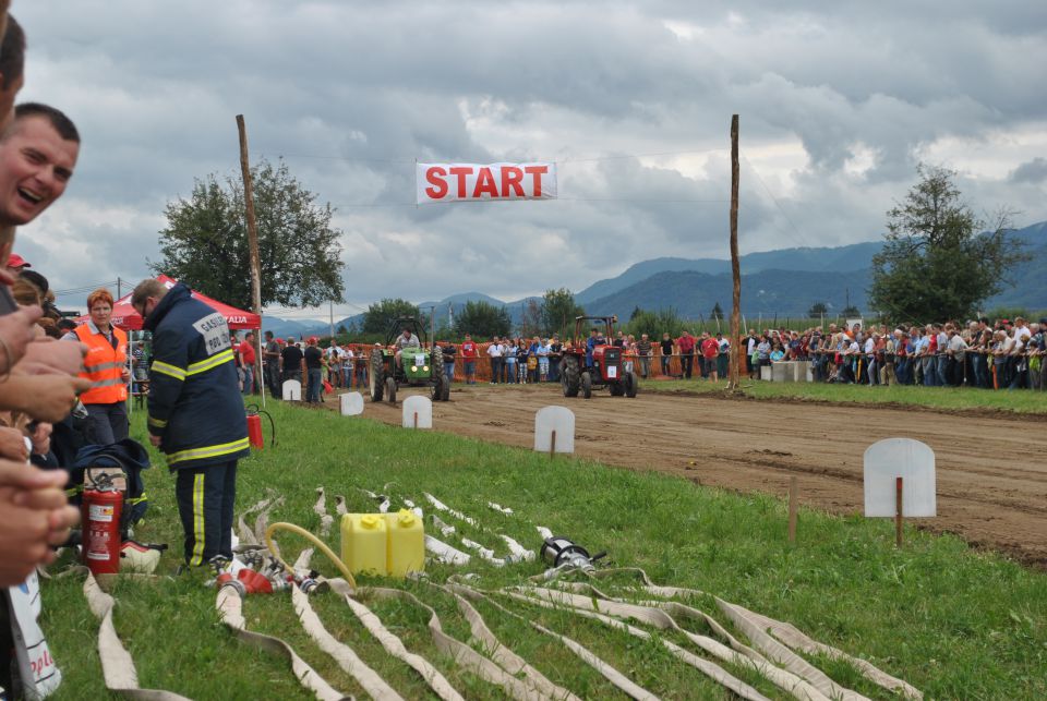 Tractor pulling 2011 - foto povečava