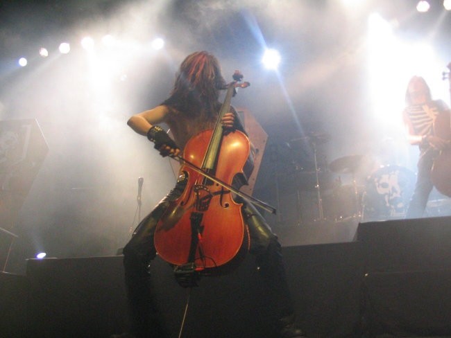 Apocalyptica Wienna 11.04.05 (By Mad Brillian - foto povečava