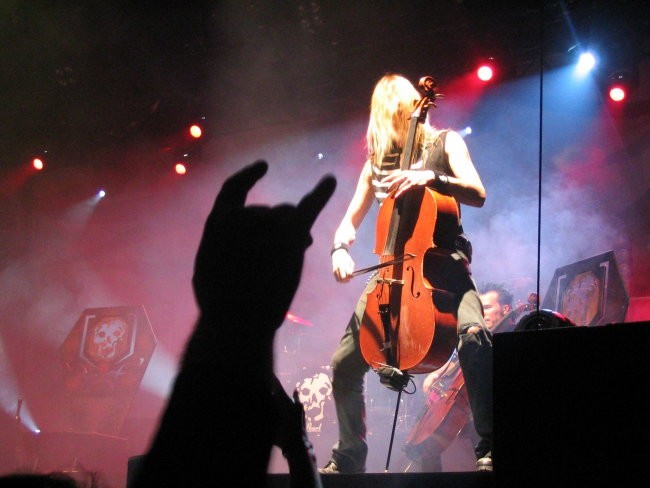 Apocalyptica Wienna 11.04.05 (By Mad Brillian - foto povečava