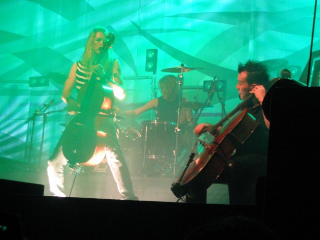 Apocalyptica Wienna 11.04.05 (By Mad Brillian - foto povečava