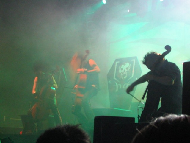 Apocalyptica Wienna 11.04.05 (By Mad Brillian - foto