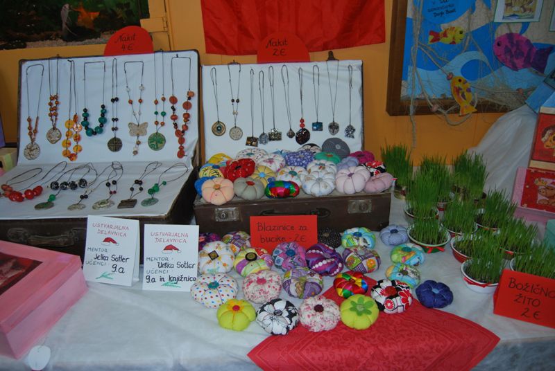 Novoletni bazar 2009 - foto povečava