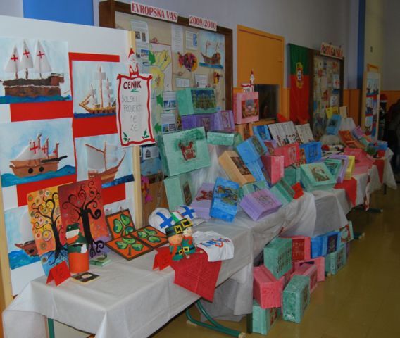 Novoletni bazar 2009 - foto