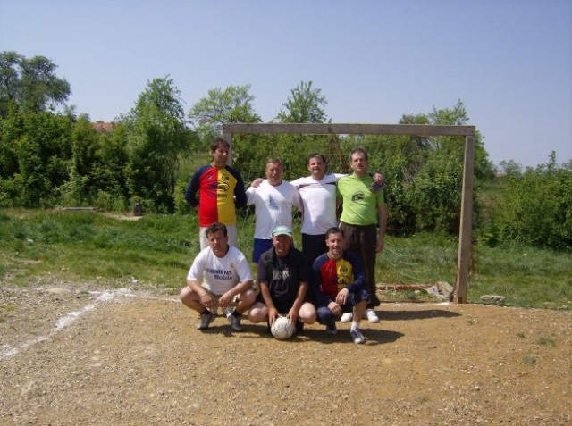 NOGOMETNI TURNIR GALJIPOVCI-MRAVICA 29.04.200 - foto