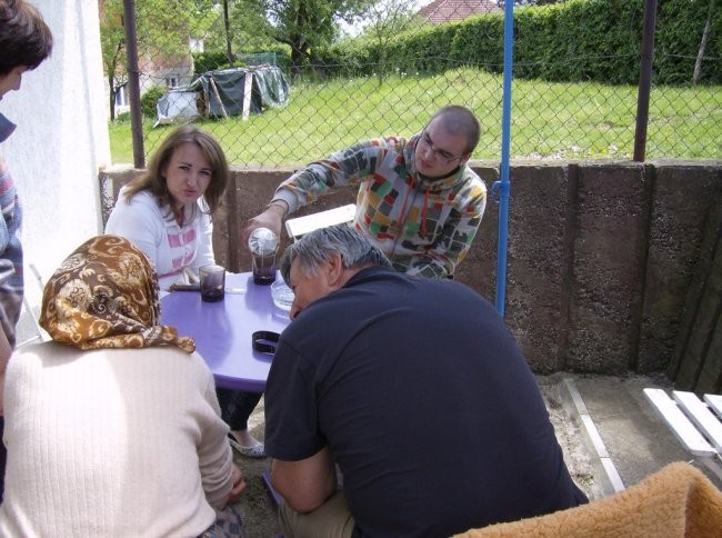 TO SU MI NAJDRAZI LJUDI NA TOJ ZEMLJI - foto povečava