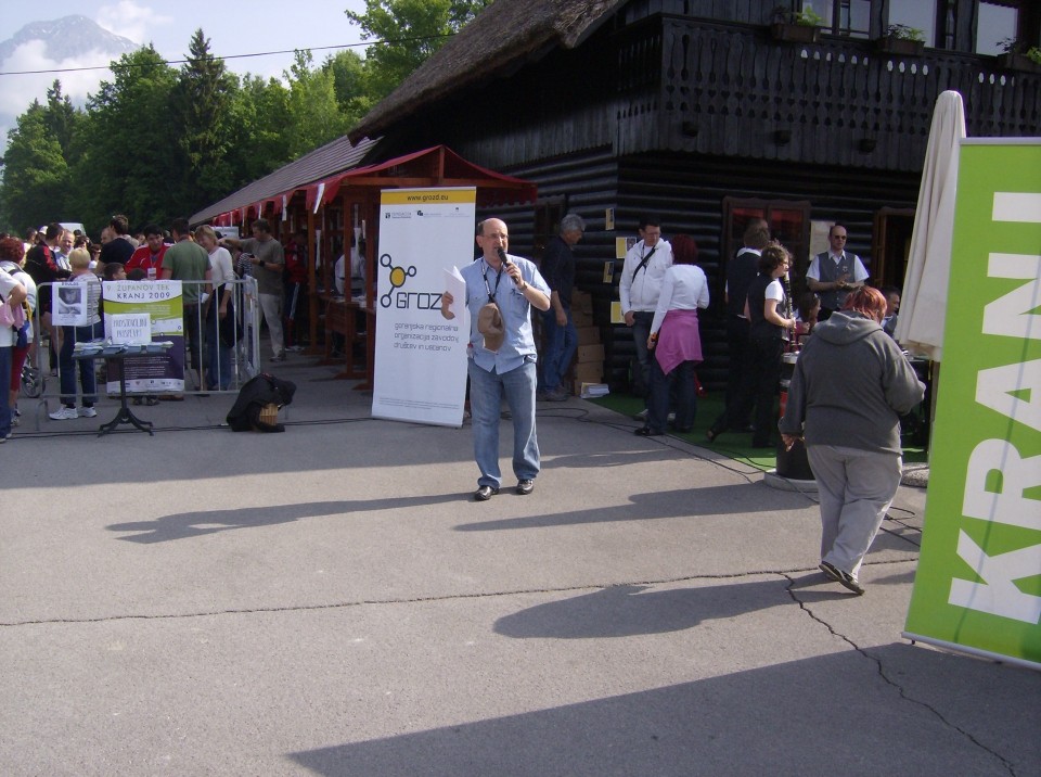 TRCANJE OKO TITINOG BRDA PRI KRANJU 16.05.200 - foto povečava