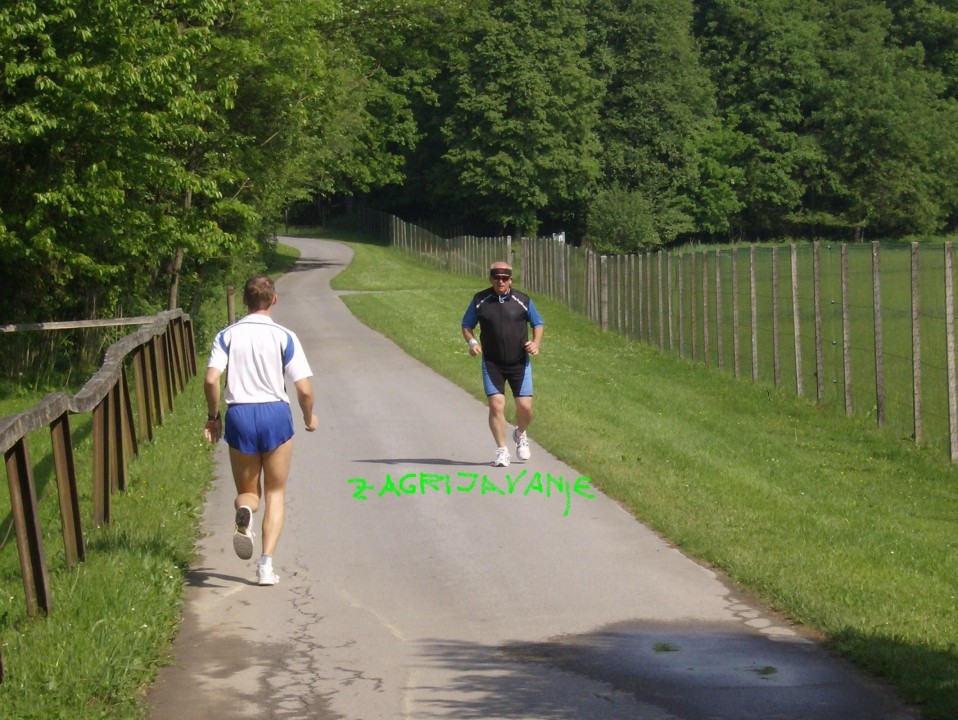 TRCANJE OKO TITINOG BRDA PRI KRANJU 16.05.200 - foto povečava