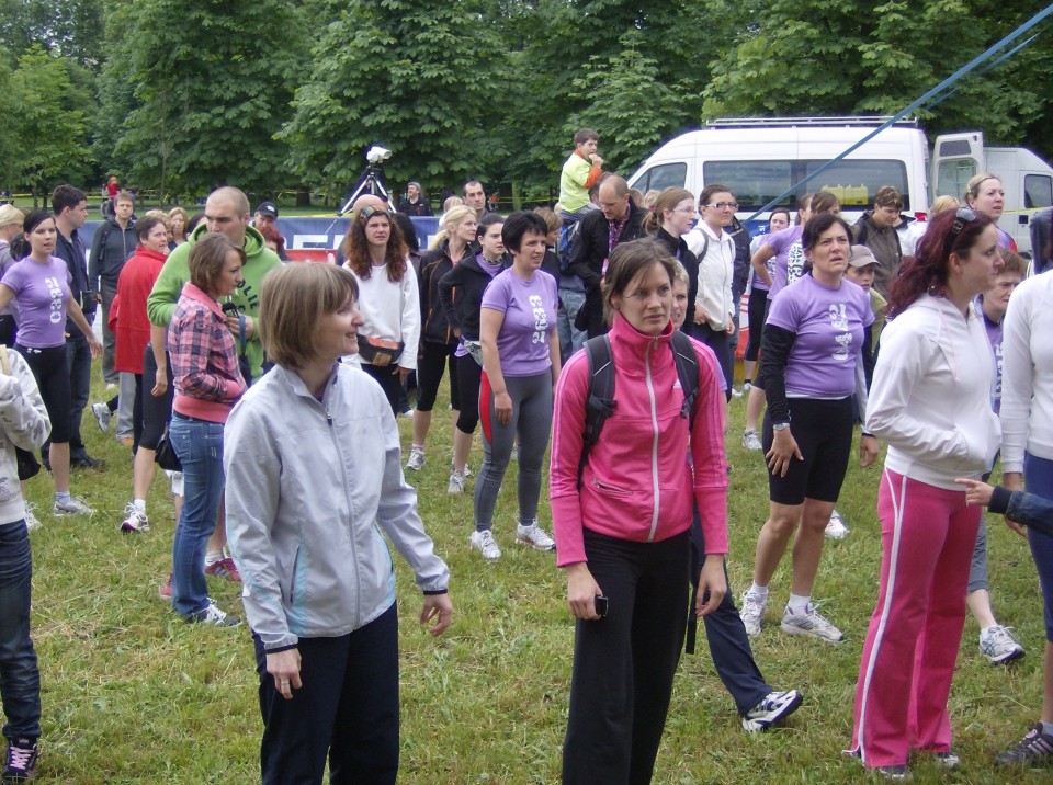 TRCALI SMO NA 4 DM TEKU U PARKU TIVOLI LJUBLJ - foto povečava