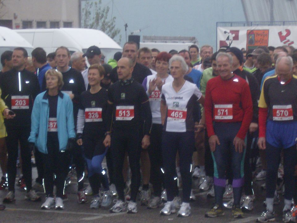 TEK POZDRAV JESENI NA KRASU SEŽANA 14.11.2009 - foto povečava