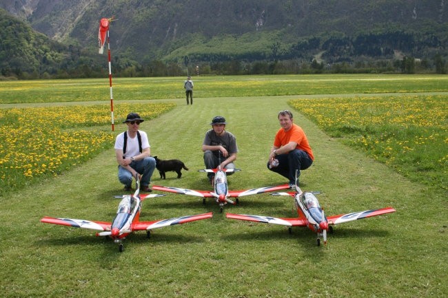 Prvi polet pc-9 - foto povečava