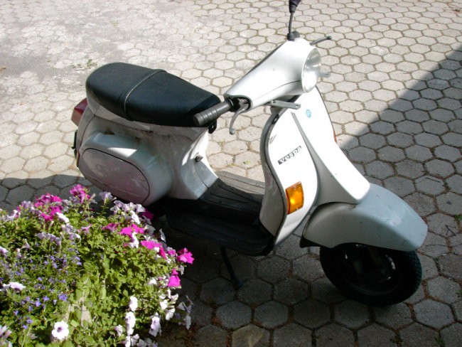 Vespa - foto povečava