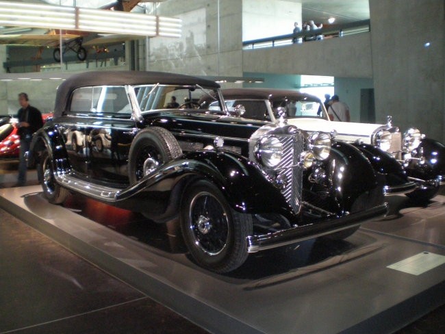 Mercedes Benz muzej in tovarna.. - foto povečava