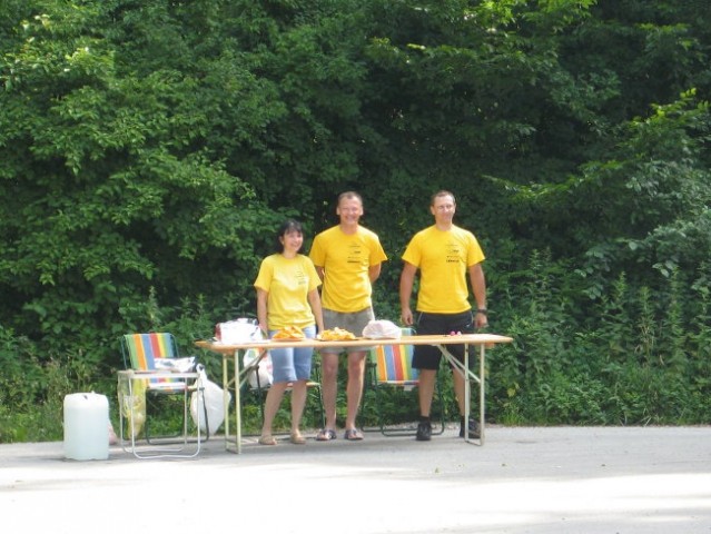 ZZZ-Team (Andreja, Robert-fotograf, Z), pripravljeni na udeležence breveta: K.T. 1 - Lopat