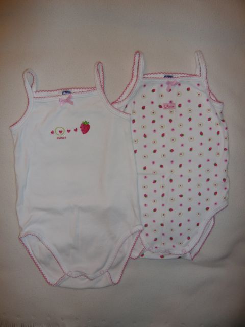 CHICCO 2x body, brez rokavovm št.86, 18 m (bolj ustreza št.80)