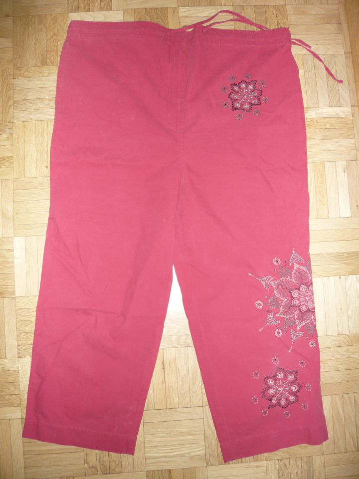 NEXT poletne 3/4 hlače, št.12 (40)