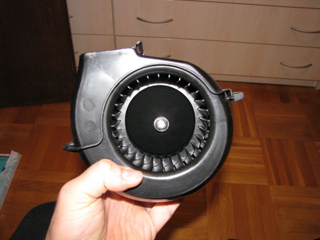 Motorček ventilacije - foto