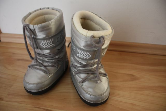 Ski boots - foto