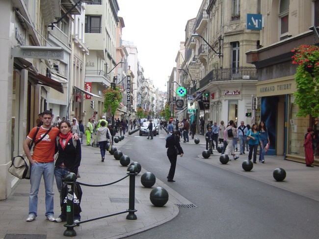 ...Cannes je majhno a zelo lepo mestece; tu smo preziveli le nekaj ur...