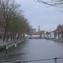 ...vse skupaj ze mocno spominja na Nizozemska mesteca...