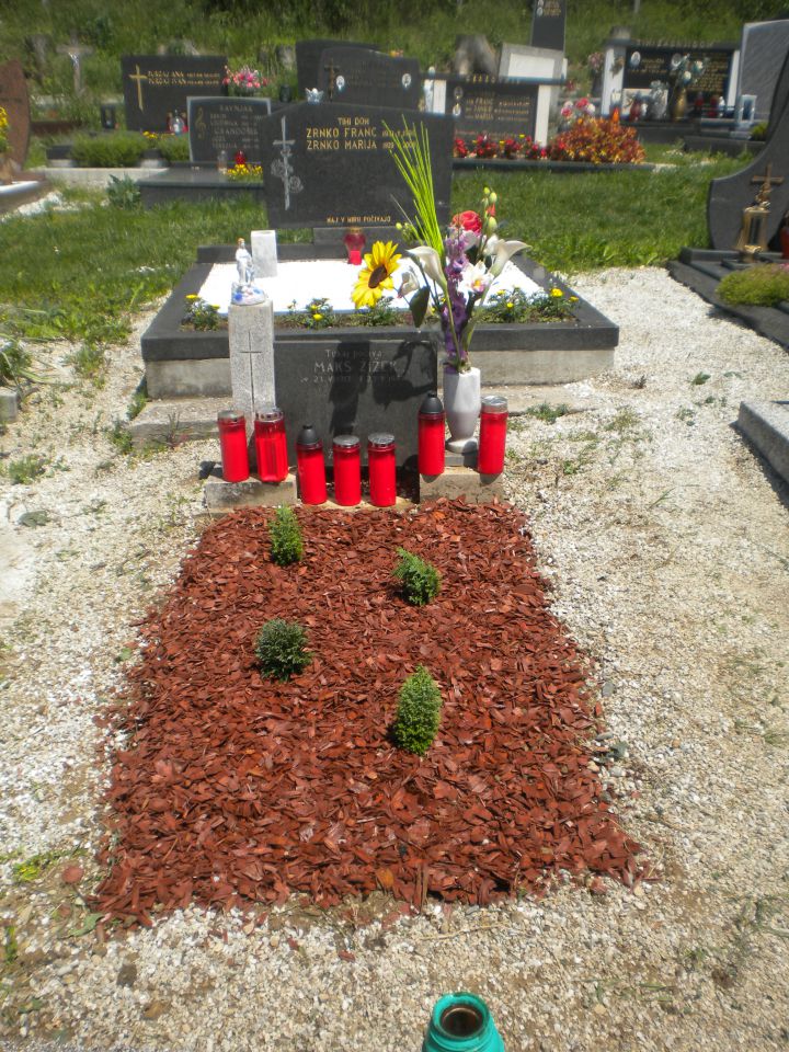 Grob Maribor - foto povečava