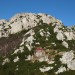 Planinarski dom na 1418 m i vrh Risnjaka na 1528.