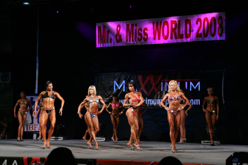 Svetovno prvenstvo miss fitnes 08 - foto povečava