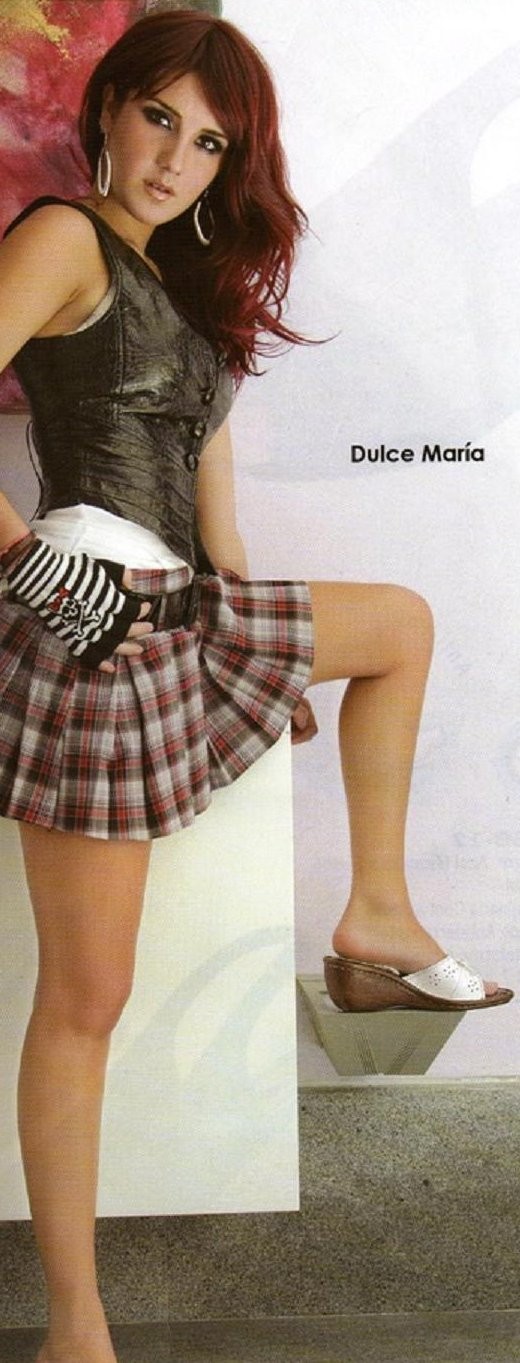 Dulce Maria - foto povečava