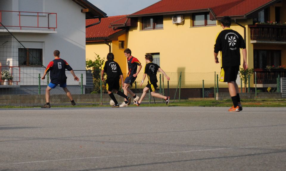 Prijateljska tekma Dokležovje 2010 - foto povečava