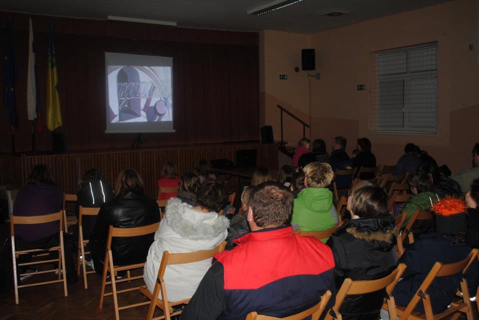 Projekcije starih risank, Pomagajmo z obujanjem spominov