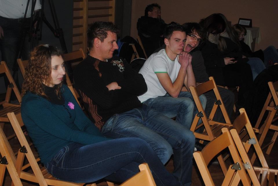 Vodja projekta Janja Žalik, Projekcije starih risank, Pomagajmo z obujanjem spominov.