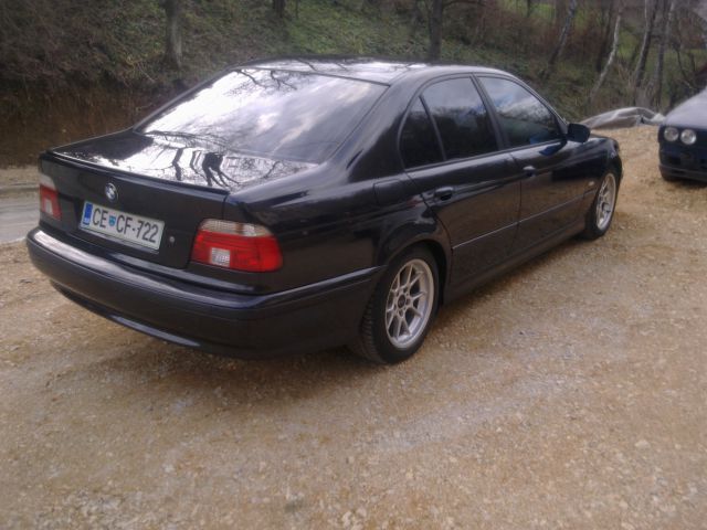 E39 530d - foto