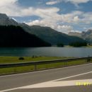 eno izmed jezer v St. Moritzu