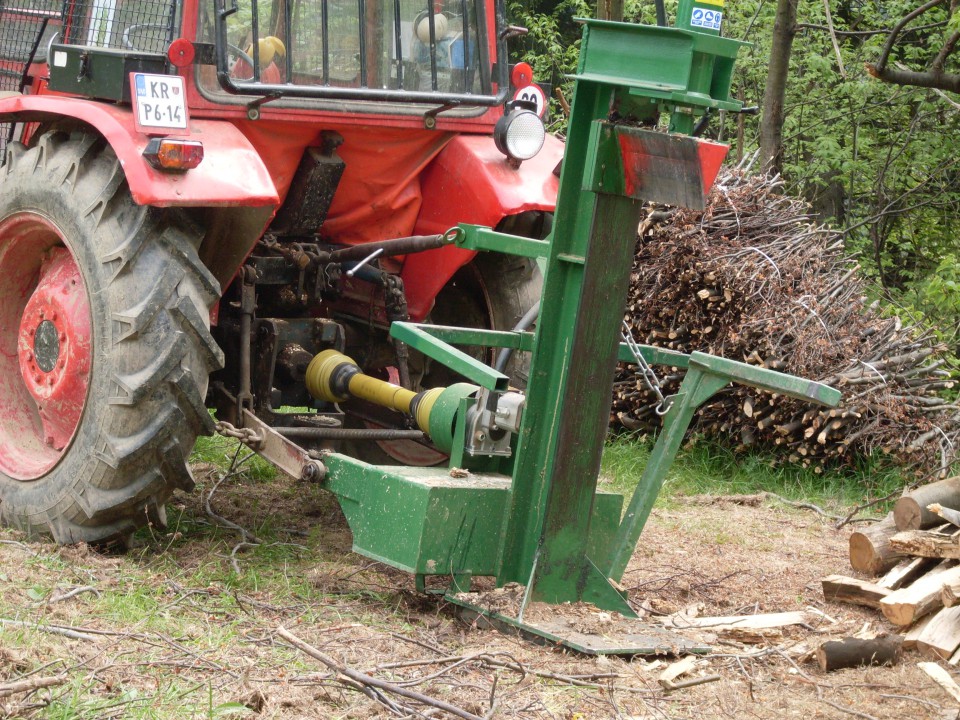 Gozdarski traktorji - foto povečava