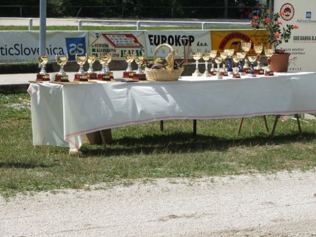 ...samo za najboljše fante...no, tud za najboljše plesalke...