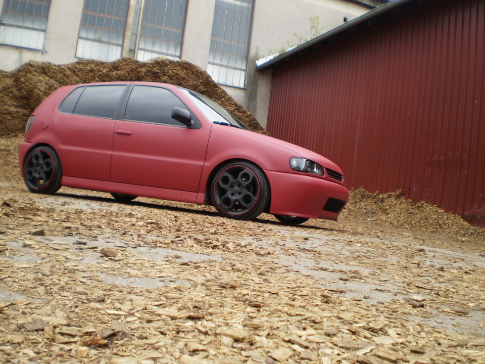 My project - VW Polo 6N - mat rdeči - foto povečava