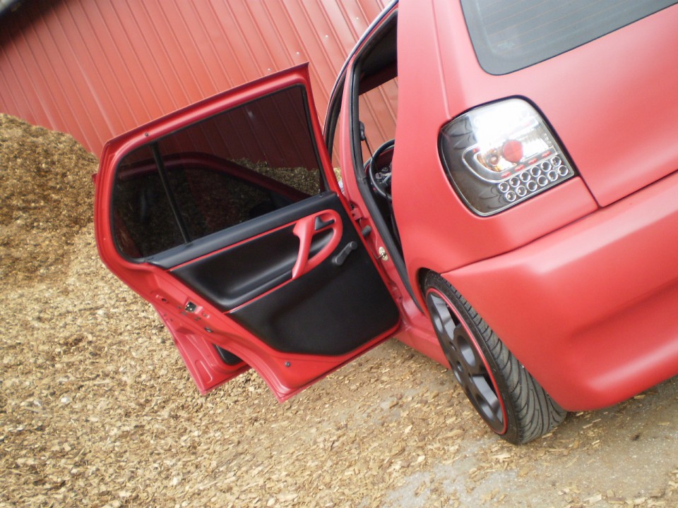 My project - VW Polo 6N - mat rdeči - foto povečava