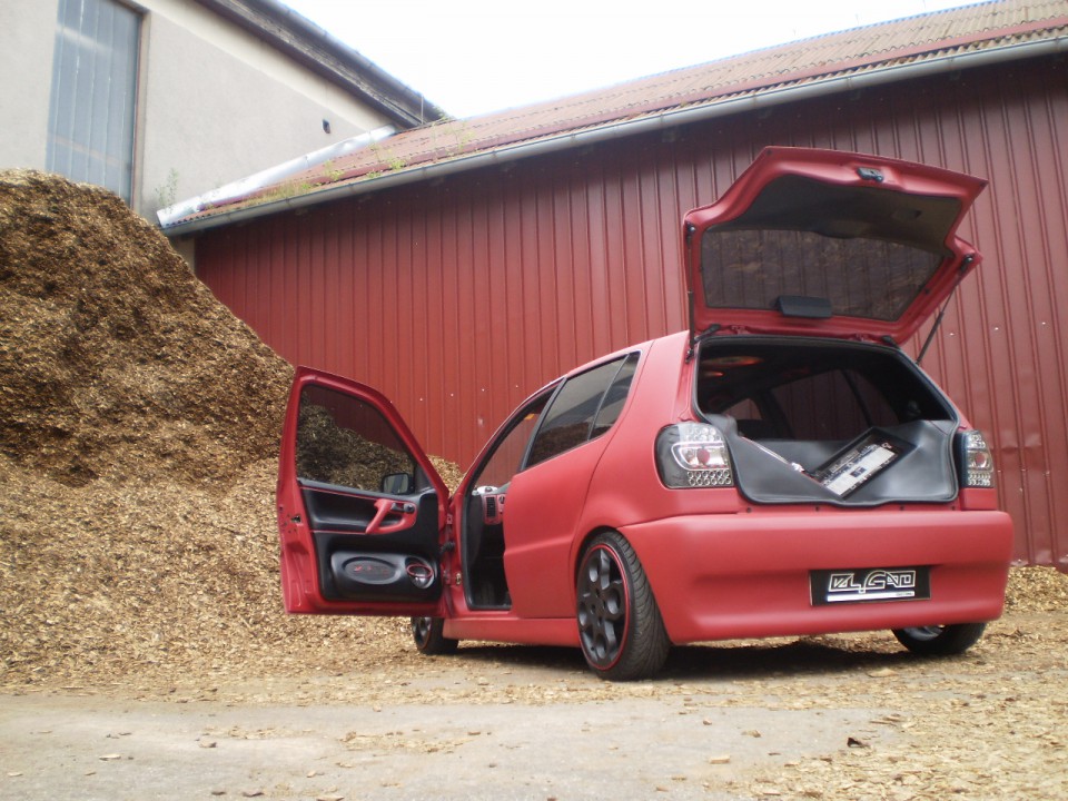 My project - VW Polo 6N - mat rdeči - foto povečava