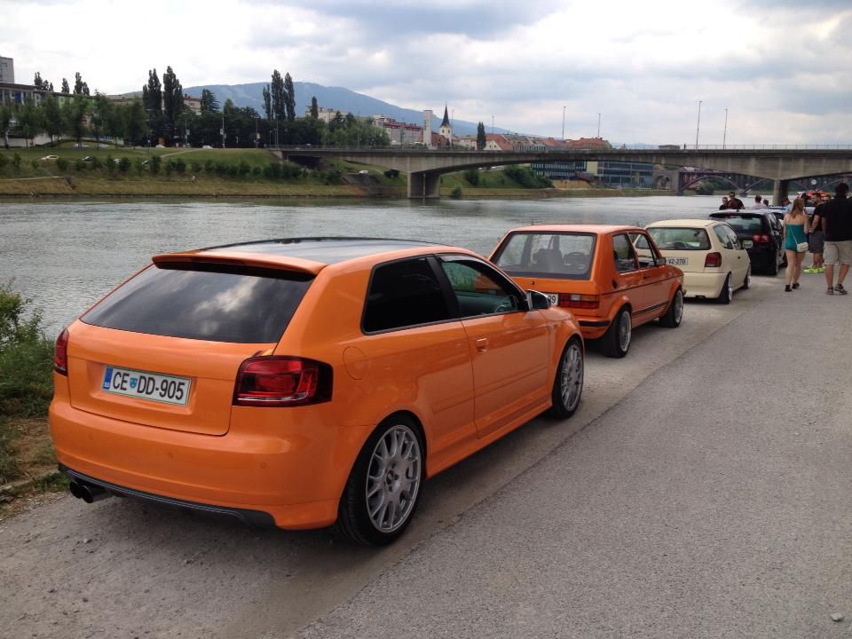 ElGato Car Show (terasa plusminus) 6.7.2013 - foto povečava