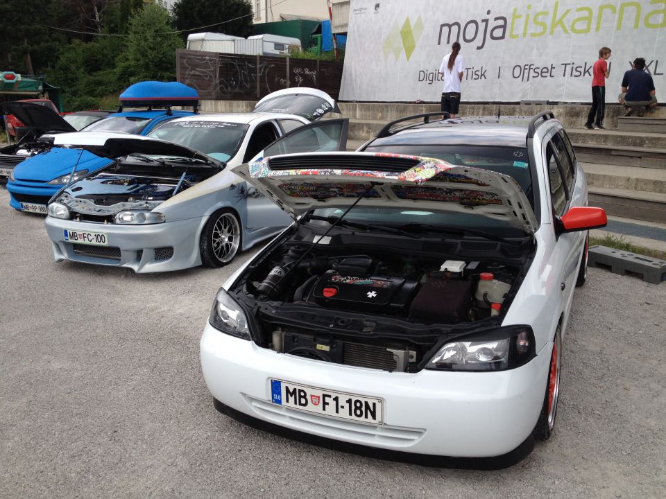 ElGato Car Show (terasa plusminus) 6.7.2013 - foto povečava