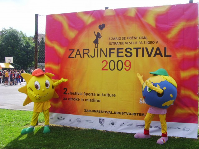 Bine in Julija na Zarjinem festivalu - foto