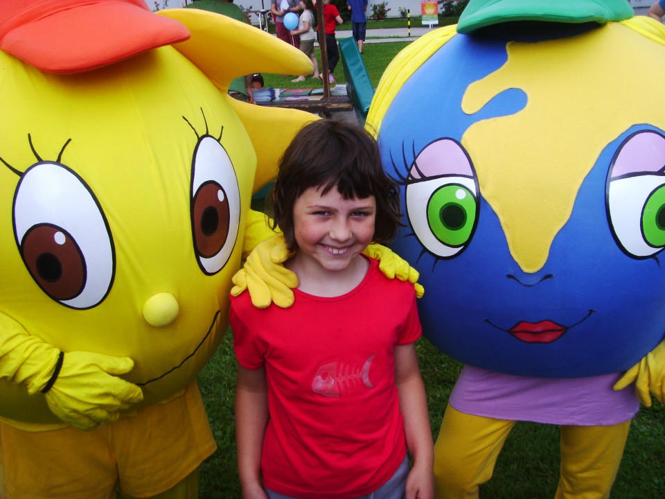 Bine in Julija na Zarjinem festivalu - foto povečava