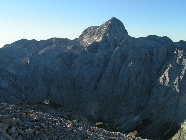 Triglav pa še kar stoji