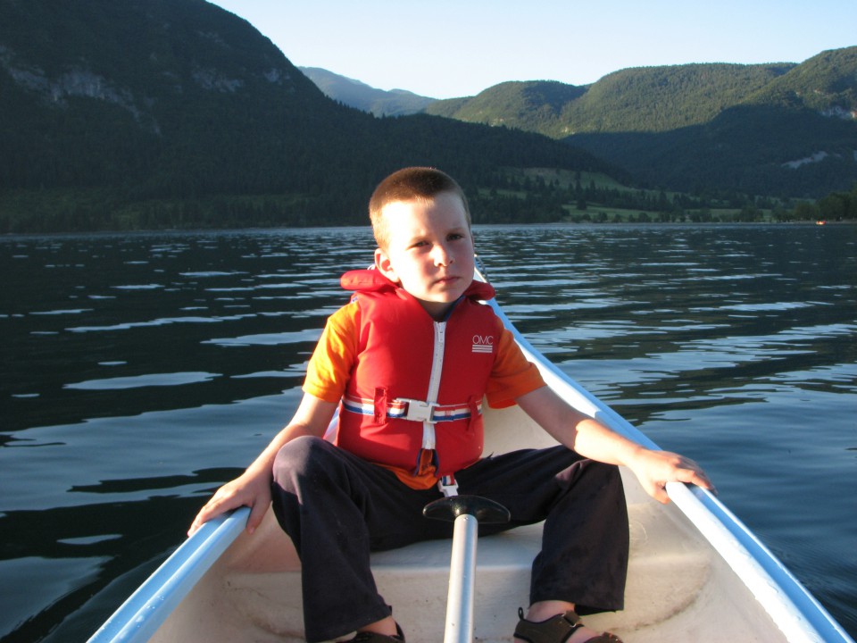 S kanujem po jezeru