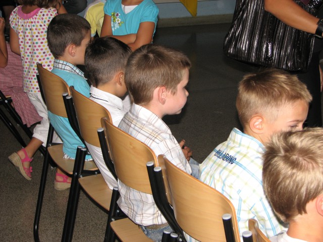 Prvič v šolo 1.9.2009 - foto
