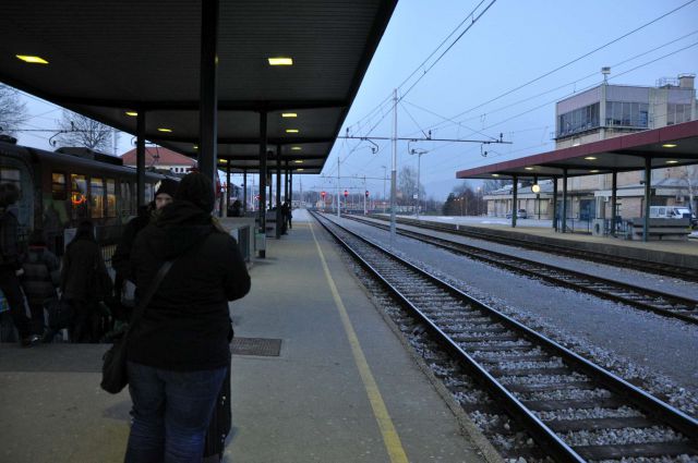 Z vlakom v novoletno Ljubljano - foto