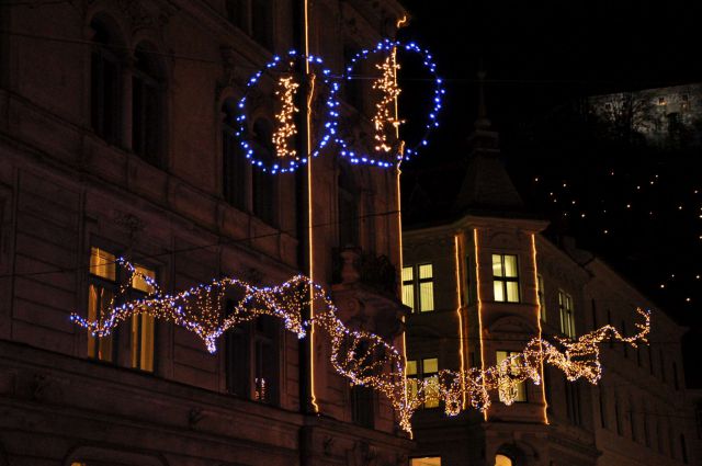 Z vlakom v novoletno Ljubljano - foto