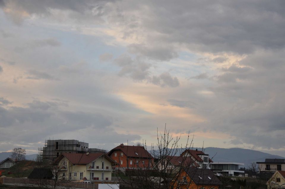 Celje, igrišče 5.4.2011 - foto povečava